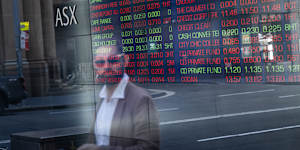 ASX ends higher,led by energy and tech stocks;Macquarie,Aristocrat shares fall
