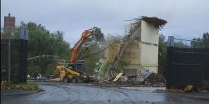 Public housing is demolished in Northcote in 2020.