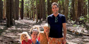 Adam and Shawn Ravazzano live in Maui with their two children,Luna,3 and Ashley,7,and dog Charlie.
