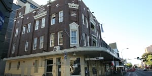 Darlinghurst’s heritage-listed Flinders Hotel up for sale