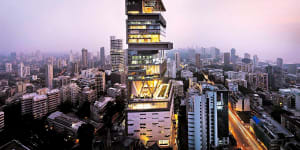 Antilia,in central Mumbai,is the home of India’s richest man,Mukesh Ambani.