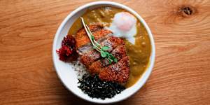 Black pepper pork katsu steak don at Ommi Don.