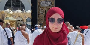 Zeinab Mourad on a pilgrimage to Mecca.