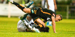 Wanderers net late winner to down Glory in FFA Cup