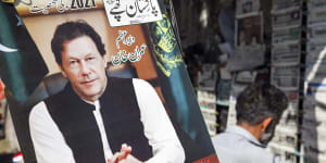 ‘Till the last ball’:Pakistan’s Imran Khan fights to say in power