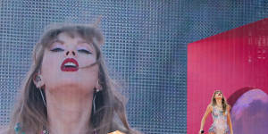 Taylor Swift performed to her biggest-ever crowd of 96,000 people at the MCG.