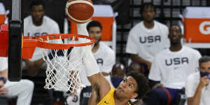 Matisse Thybulle dunks.