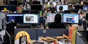 What your messy desk says about you