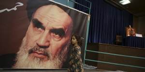 Ayatollah Khomeini,who died in 1989,had ordered Muslims to kill Salman Rushdie and others linked to the publication of The Satanic Verses.