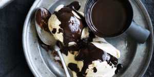 Dan Lepard recipe - Rich banana ice-cream Hot honey chocolate sauce