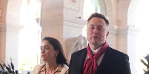 Elon Musk and Shivon Zilis arrive at Donald Trump’s Mar-a-Lago Club earlier this year.