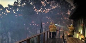 ‘We don’t know if the house has survived’:Tourists,residents evacuated as bushfire rages at Eagle Bay