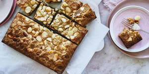Brown butter,macadamia and white chocolate blondies.