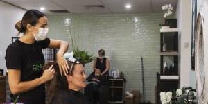 Hairdresser begs Morrison for'non-essential'status