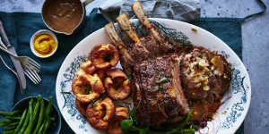 The ultimate Sunday roast:roast beef and yorkies.