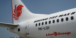 Mystery off-duty pilot aboard Lion Air flight speaks to authorities