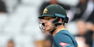 Third T20:Smith’s World Cup bid in danger after rain-shortened 10-over slogfest