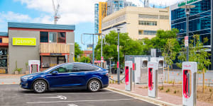 Uber backs pollution caps to slash electric car costs in Australia