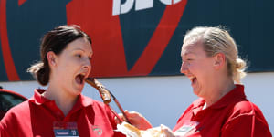 Bunnings sausage sizzles return in WA this weekend