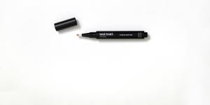 Warpaint for Men Concelealer Pen.