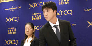 Chiang Hung-chieh,the former husband of Ai Fukuhara,at a press conference in Tokyo last week. 