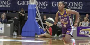 Boomers thump reigning champions Canberra