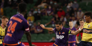 ‘He didn’t want to play’:Glory coach shines light on Fornaroli exit