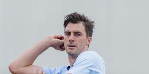 Pat Cummins trains with the Blues on Saturday.