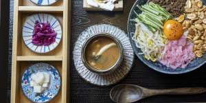 Cold tantan udon set.