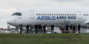 The US and European Union agreed to suspend their dispute over government subsidies to Airbus and Boeing,a dispute dating back to 2004 that had resulted in World Trade Organisation-sanctioned tit-for-tat tariffs totalling $US11.5 billion