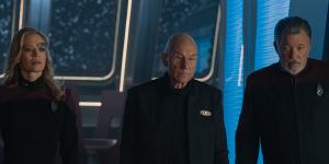 Jeri Ryan as Seven,Patrick Stewart as Picard,and Jonathan Frakes as Riker in Star Trek:Picard.