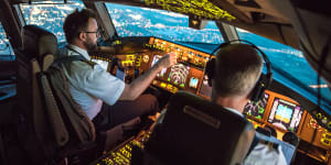 Pilots warned to stop tweeting from the cockpit,but passengers aren’t on board