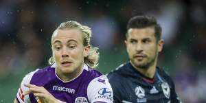 Perth grab the glory with tight win over Victory