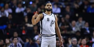 Mills hits winner as Spurs outlast Suns