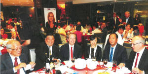 Labor's 2015 fundraising dinner at the Emperor's Garden Restaurant in Chinatown. Pictured are Ernest Wong,second from left;Bill Shorten,third from left;Huang Xiangmo,second from right;and Luke Foley,far right. 