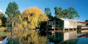 BALNAVES CELLAR DOOR. COONAWARRA