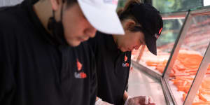 Chefs cut seafood to order at GetSashimi.