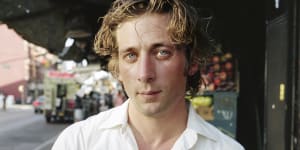  Portrait session with actor Jeremy Allen White in New York City. August 2022. Photo by Ben Sklar (on assignment for Spectrum).