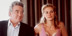 Albert Finney,left,and Julia Roberts appear in a scene from Erin Brockovich,for which Roberts won an Oscar. 