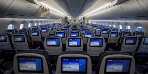 Airline review:EgyptAir,Boeing 787-9,economy class,Dubai-Cairo