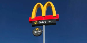 They're not lovin'it:Jolimont residents protest'Las Vegas'-sized McDonald's sign