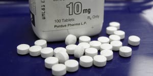If the judge approves the deal,the Sacklers,owners of Purdue Pharma,would pay as much as $US6 billion to help address the opioid damage.