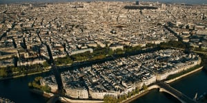 Ile Saint Louis,Paris:My island home at Guest Apartment Services