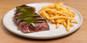 Steak frites.