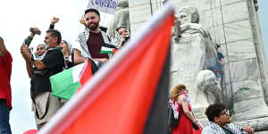 Demonstrators outside Union Station in Washington,DC,as Israeli Prime Minister Benjamin Netanyahu addressed a joint meeting of Congress on Wednesday.