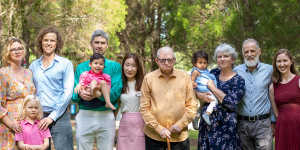 Brian Irwin with daughter Jan,son-in-law Robert and their children,children-in-law and grandchildren.