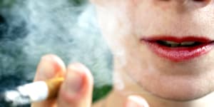 Tobacco-control campaigners have called on the Australian government to take a tougher approach to reduce smoking rates. 