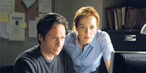 Anderson with co-star David Duchovny in The X-Files.