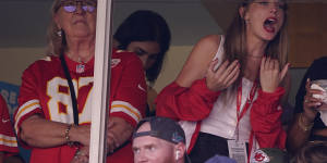 Taylor Swift watches from a suite alongside Travis Kelce’s mother,Donna Kelce,at the Chiefs’ Arrowhead Stadium.