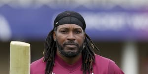 Chris Gayle first to hit 1000 Twenty20 sixes